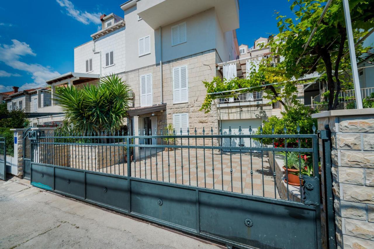 Niko'S Charming Apartment With Free Parking Dubrovnik Extérieur photo